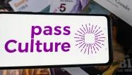 Le pass Culture, mesure voulue par le président Emmanuel Macron, doit être réformé, a estimé mardi la Cour des comptes.