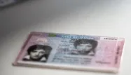 Une photo d'une carte de séjour. (Illustration)