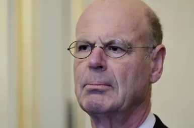 Éric Lombard.