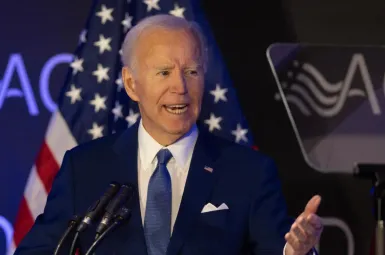 Joe Biden s'est livré mardi à une attaque en règle de son successeur Donald Trump dans son premier discours public depuis qu'il a quitté la Maison Blanche.