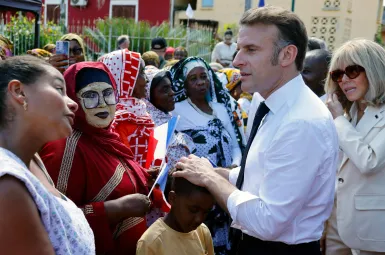 Mayotte : après l'urgence de Chido, Emmanuel Macron veut prôner le temps de la reconstruction