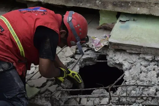 Les secours tentent toujours de retrouver les disparus.