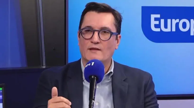 Président syrien à l'Élysée : «Tout pose problème dans cette réception», estime Olivier Dartigolles.